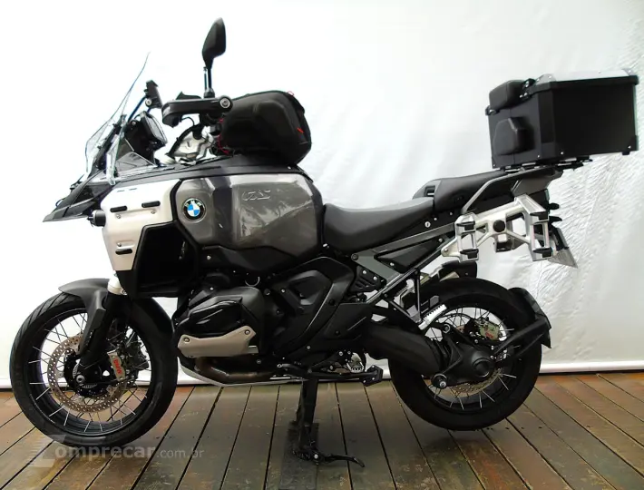 BMW R 1300 GS ADVENTURE TRIPLE BLACK