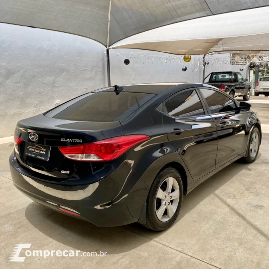 ELANTRA 2.0 16V