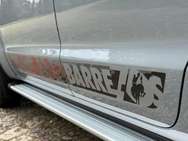 AMAROK 3.0 V6 TDI DIESEL BARRETOS 70 ANOS CD 4MOTION AUTOMÁT