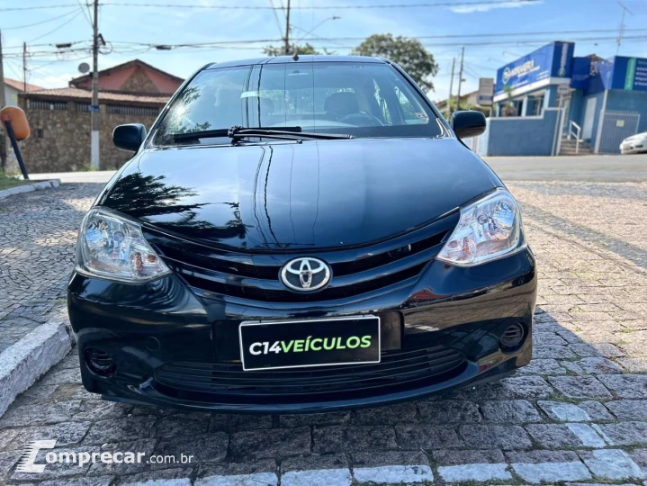 ETIOS X Sedan 1.5 Flex 16V 4p Mec.