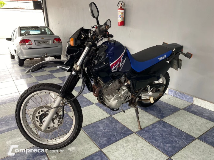 XT 600 E