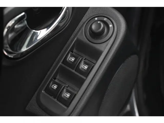 DUSTER - 2.0 DYNAMIQUE 4X2 16V 4P AUTOMÁTICO