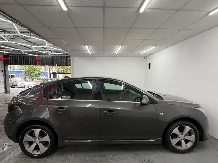CRUZE LT 1.8 16V FlexPower 4p Mec.