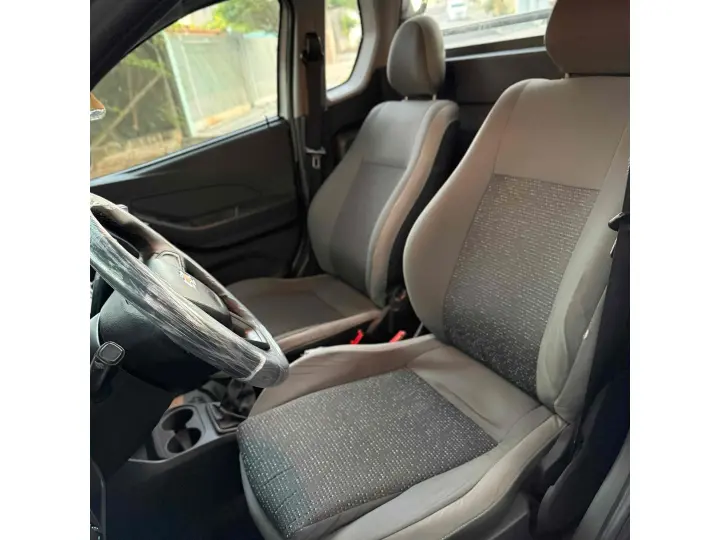 MONTANA 1.4 MPFI LS CS 8V FLEX 2P MANUAL