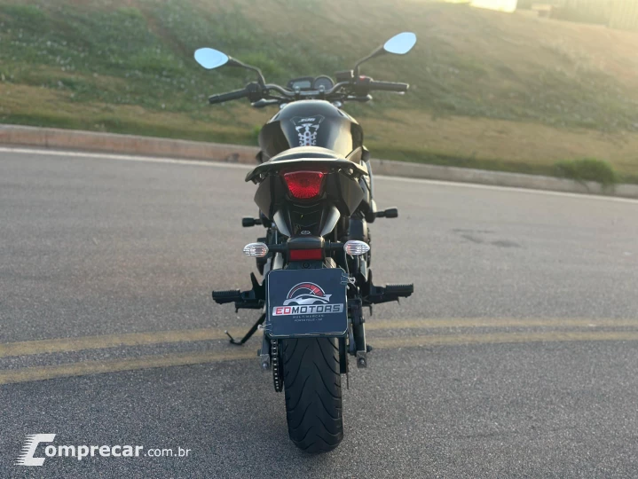 XJ6 N