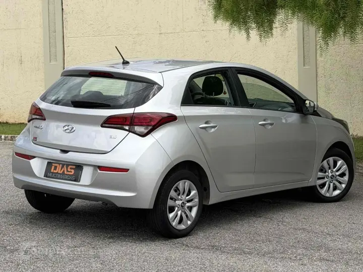 HB20 1.6 COMFORT PLUS 16V FLEX 4P MANUAL