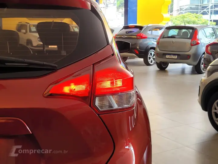 KICKS Active S 1.6 16V Flex Aut.