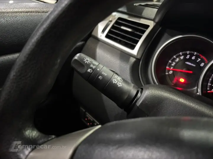 TIIDA 1.8 SL 16V FLEX 4P AUTOMÁTICO