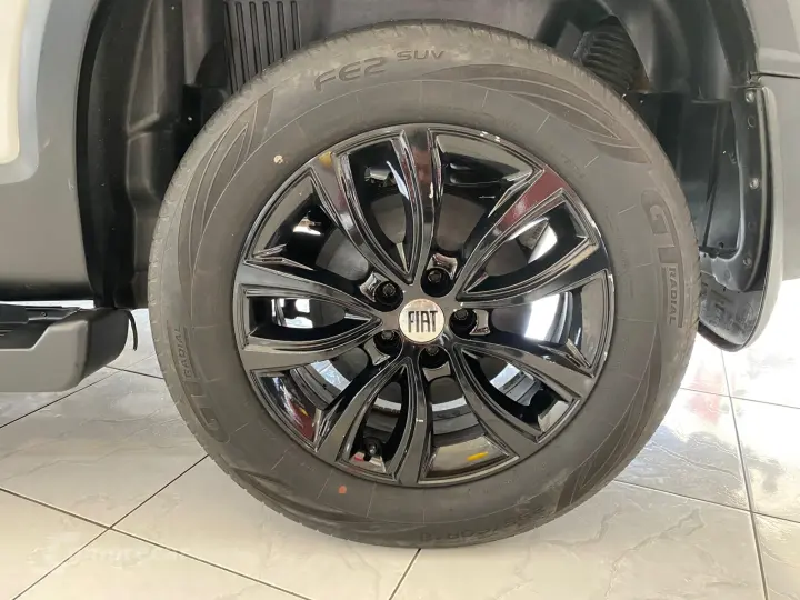 TORO 2.0 16V Turbo Ultra 4WD