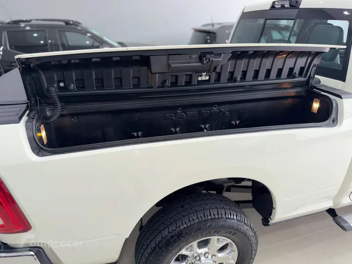 2500 6.7 I6 Turbo Laramie CD 4X4