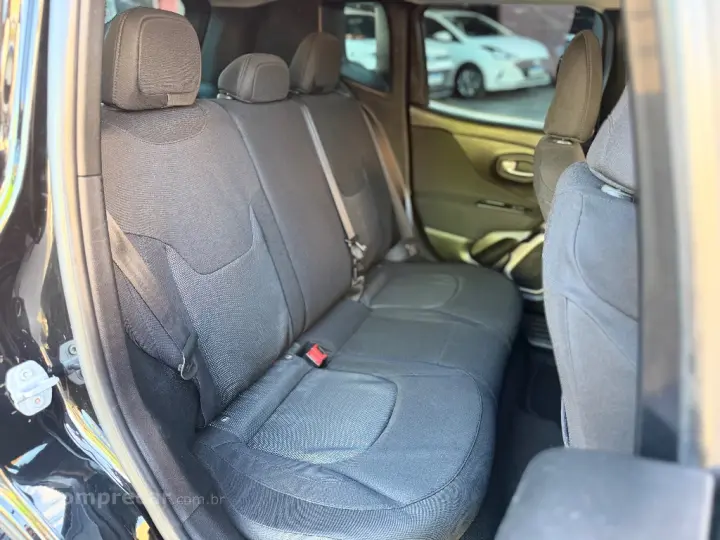 Renegade Longitude 1.8 4x2 Flex 16V Aut.