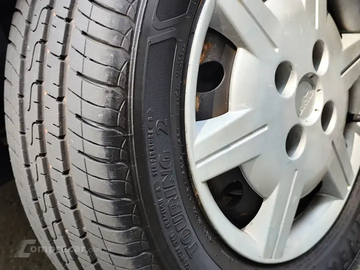 CLASSIC 1.0 MPFI LS 8V FLEX 4P MANUAL