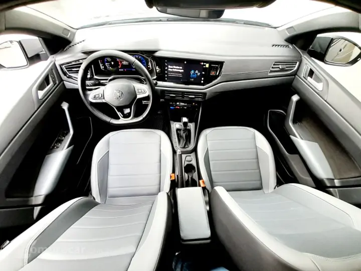 Nivus Highline 1.0 200 TSI Flex Aut.