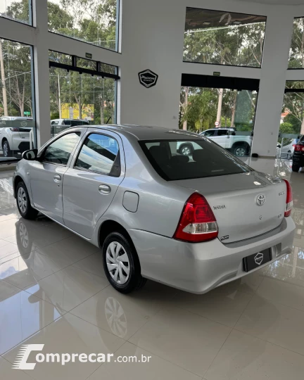 ETIOS 1.5 X Sedan 16V