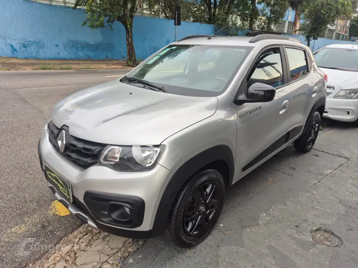 Kwid 1.0 Outsider