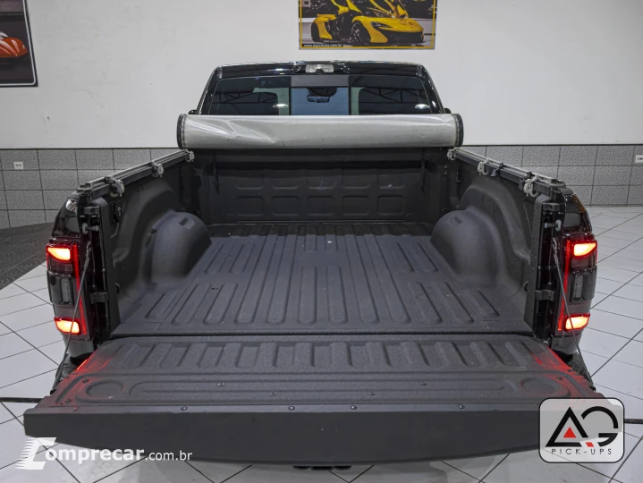 3500 6.7 I6 Turbo Laramie Night Edition CD 4X4
