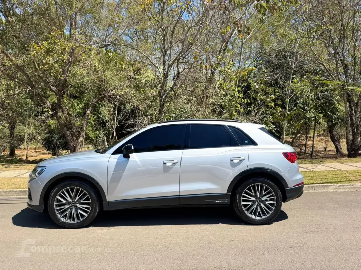 Q3 1.4 TFSI Black S Tronic