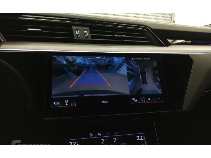 Q8 E-TRON 55 ELÉTRICO PERFORMANCE BLACK QUATTRO