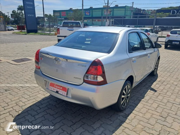 ETIOS 1.5 PLATINUM SEDAN 16V FLEX 4P MANUAL