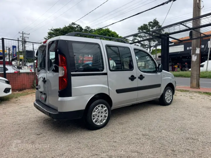 Doblo 1.8 16V 4P FLEX ESSENCE 7 LUGARES