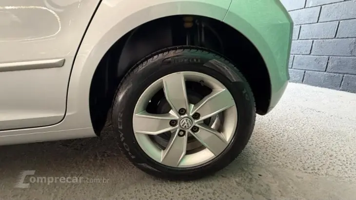 Fox Comfortline 1.6 Flex 8V 5p