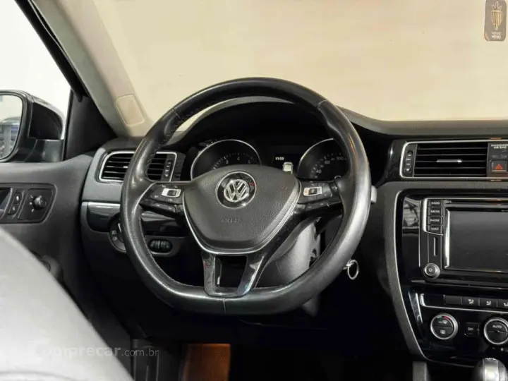 JETTA 2.0 TSI HIGHLINE 211CV GASOLINA 4P TIPTRONIC