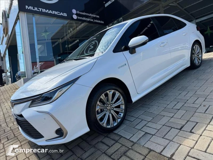 COROLLA 1.8 VVT-I Hybrid Altis