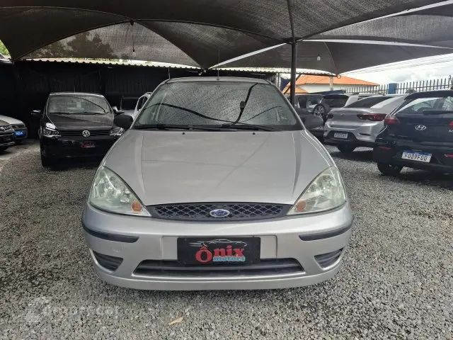 FOCUS HATCH - 1.6 GL 8V 4P MANUAL