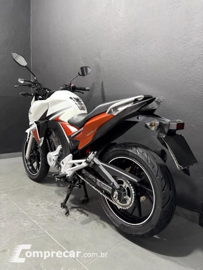 CB 250 TWISTER CBS