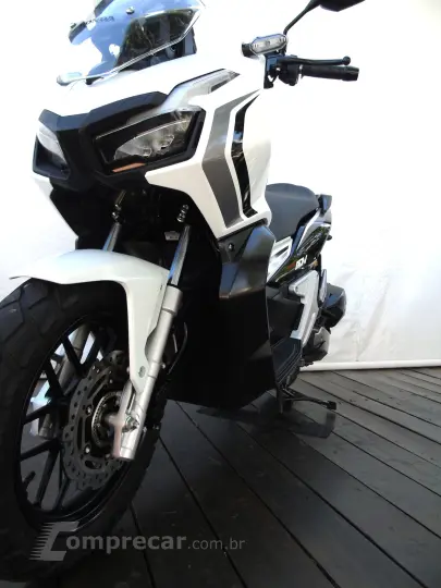 HONDA ADV 150
