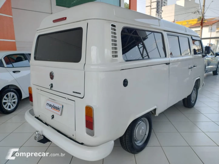 Kombi 1.4 FLEX STD 9 LUGARES