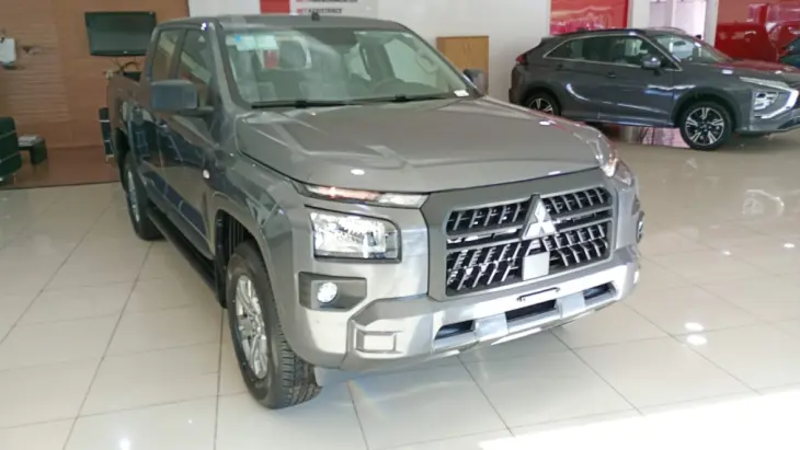 TRITON 2.4 Biturbo CD GLS 4X4