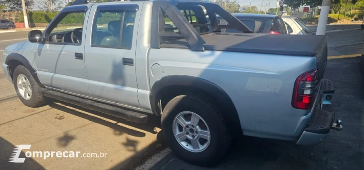 S10 2.4 Advantage 4X2 CD 8V