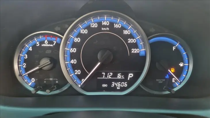 YARIS 1.5 16V Sedan XL Live