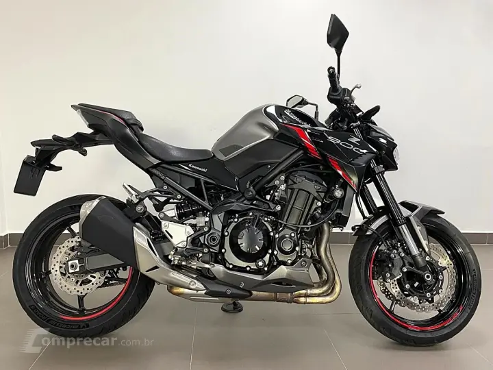 KAWASAKI Z900