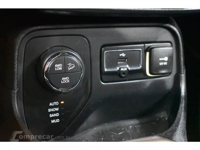 RENEGADE - 2.0 16V TURBO LONGITUDE 4P 4X4 AUTOMÁTICO
