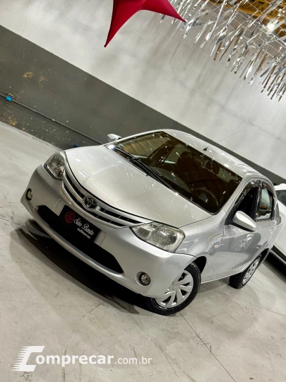 ETIOS 1.5 XS Sedan 16V