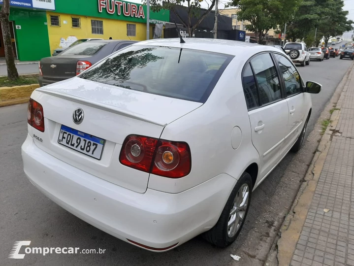 POLO SEDAN 1.6 MI Comfortline 8V