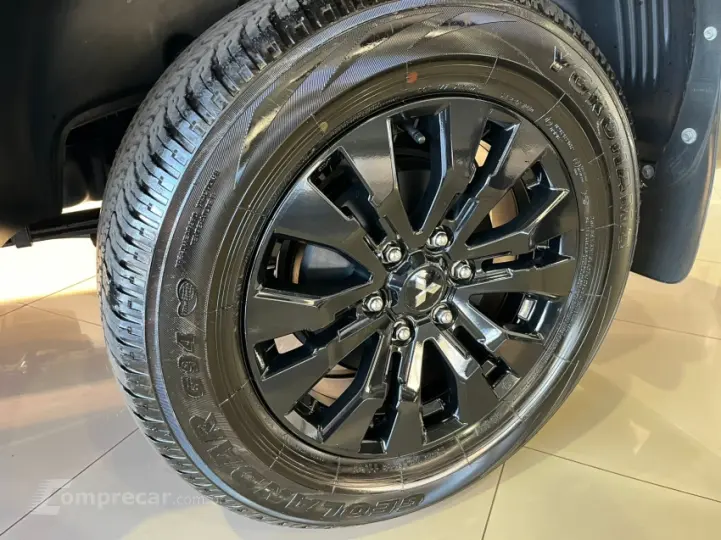 TRITON 2.4 Biturbo CD Katana 4X4