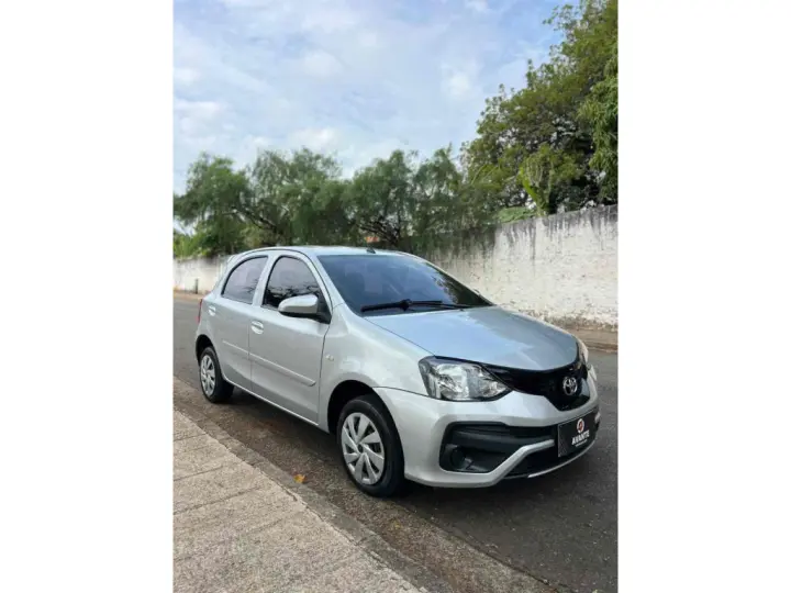 ETIOS 1.3 X 16V FLEX 4P MANUAL