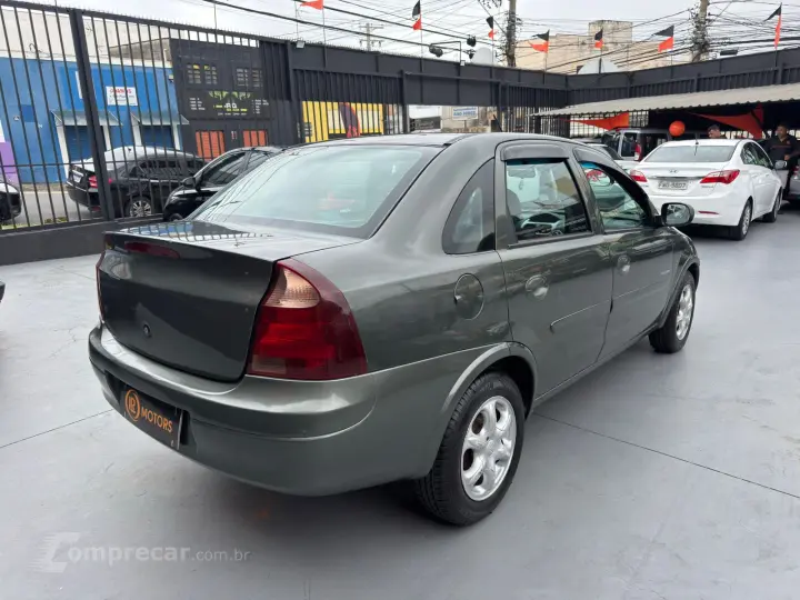 CORSA 1.4 MPFI Premium Sedan 8V