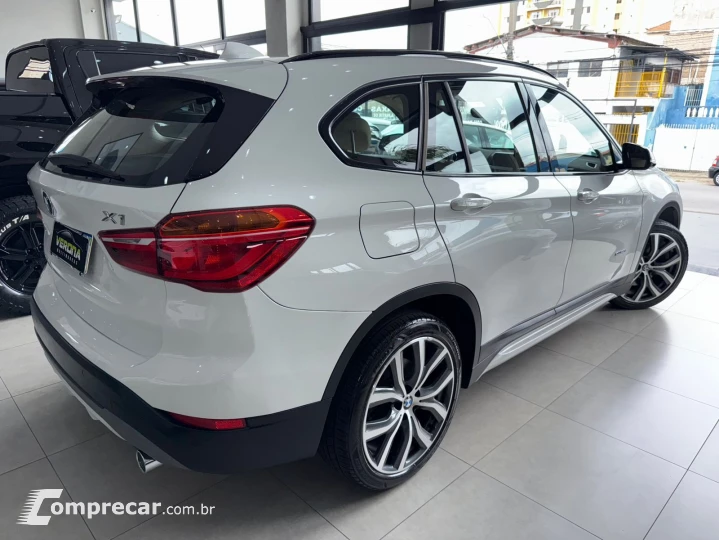 X1 2.0 XDRIVE 25i Sport