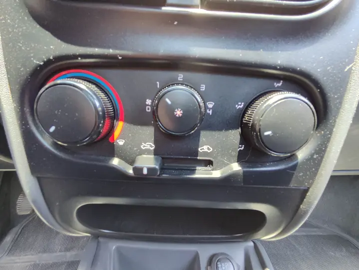 STRADA 1.4 MPI Hard Working CS 8V