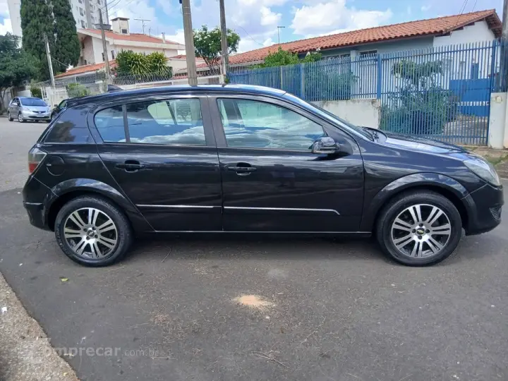 VECTRA 2.0 MPFI GT Hatch 8V