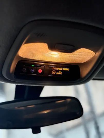 ONIX SEDAN Plus LTZ 1.0 12V TB Flex Mec.