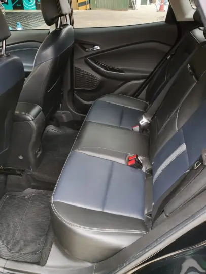 TRACKER 1.2 Turbo Premier