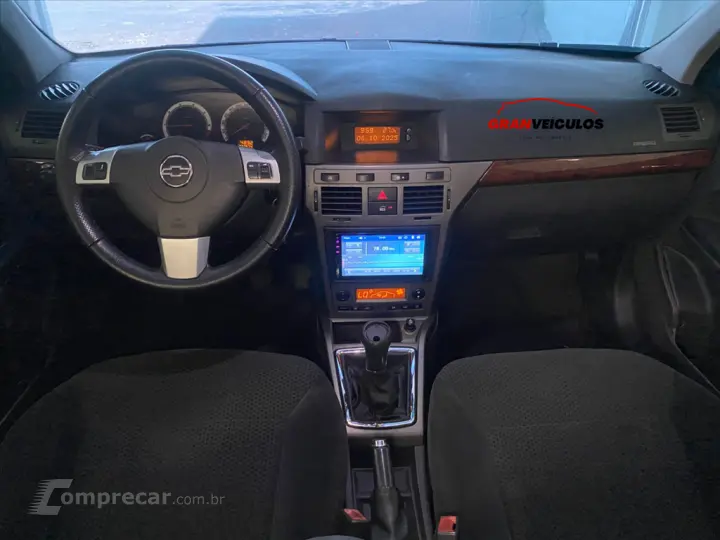 VECTRA 2.0 MPFI GT HATCH 8V FLEX 4P MANUAL