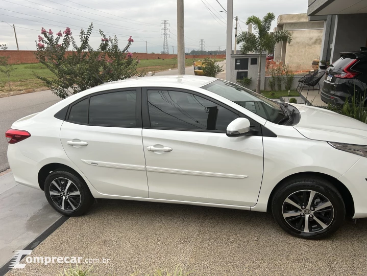 YARIS 1.5 16V Sedan XL Live