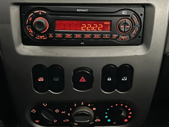 Sandero Expression 1.6 8V (flex)