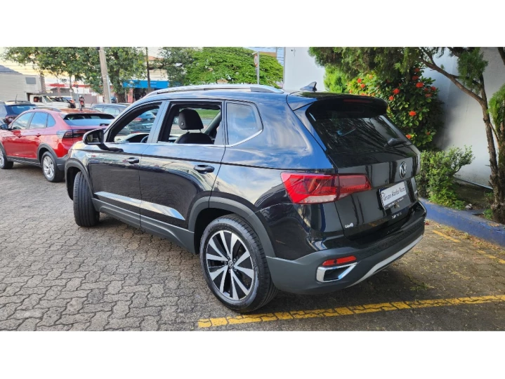 TAOS 1.4 250 TSI TOTAL FLEX HIGHLINE AUTOMÁTICO